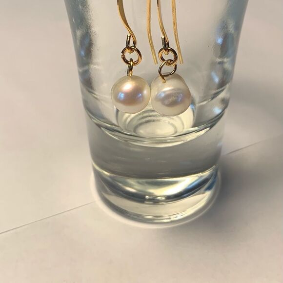 Handcrafted Pearl Earrings - Picture 5 of 10
